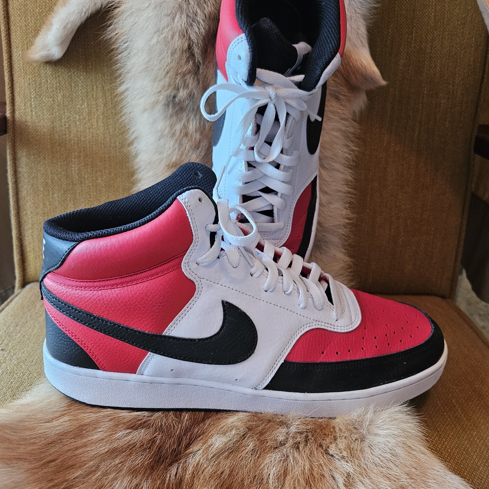 NIKE brand Men's Athletic Shoes - Leather BASKETBALL Sneakers Size 13